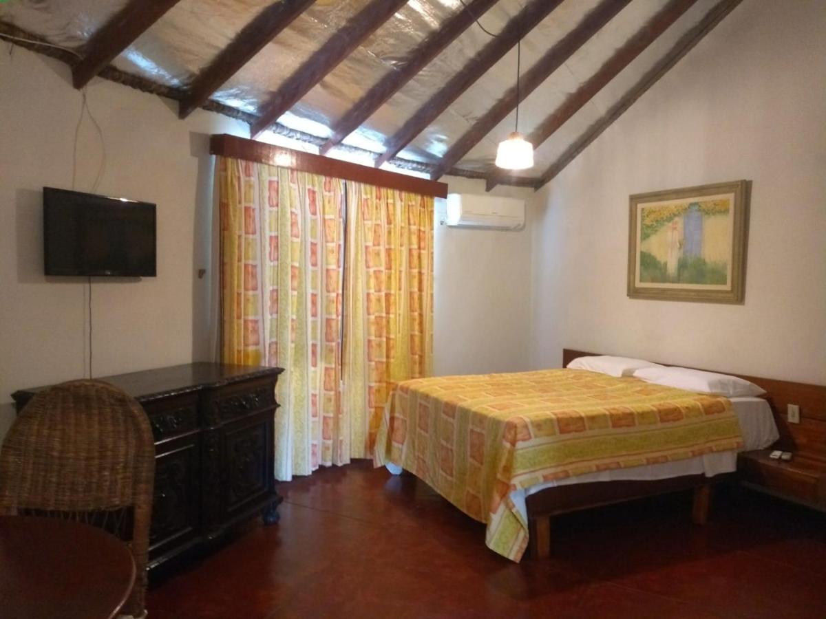 Hotel Marina Porto Abrolhos Каравелас Екстериор снимка