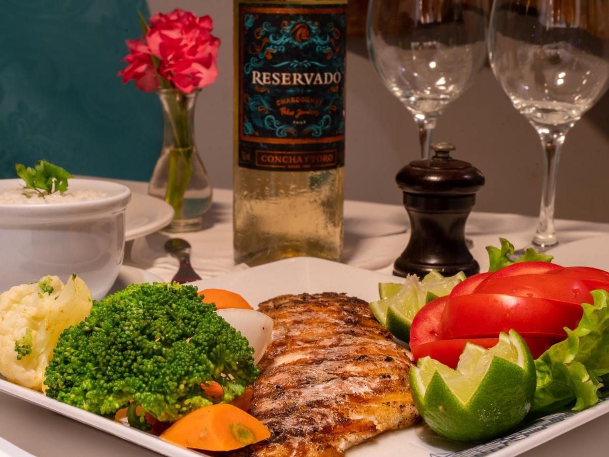 Hotel Marina Porto Abrolhos Каравелас Екстериор снимка